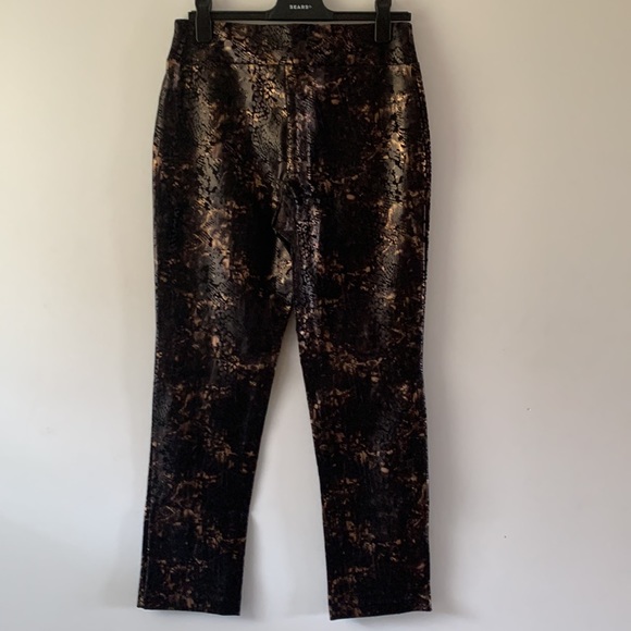 Melanie Lyne Brown and Black Snake print pull on pant. Size M. - Picture 2 of 4